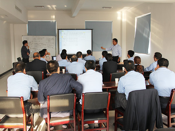 尊龙凯时人在学习执法知识